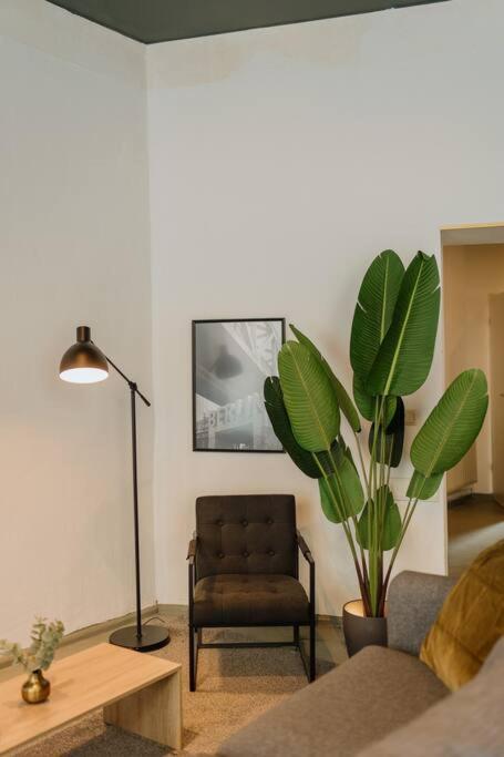 New 130M², Lounge Room, Im Herzen Berlins Екстер'єр фото